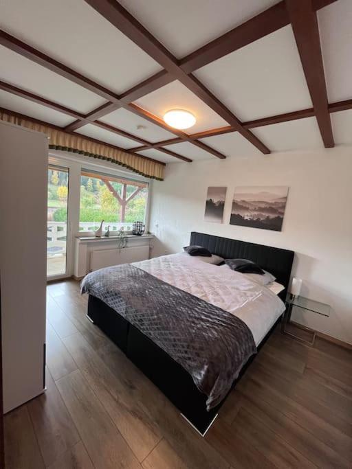 Apartment Modern Und Rustikal Mit Kamin Kohlert *